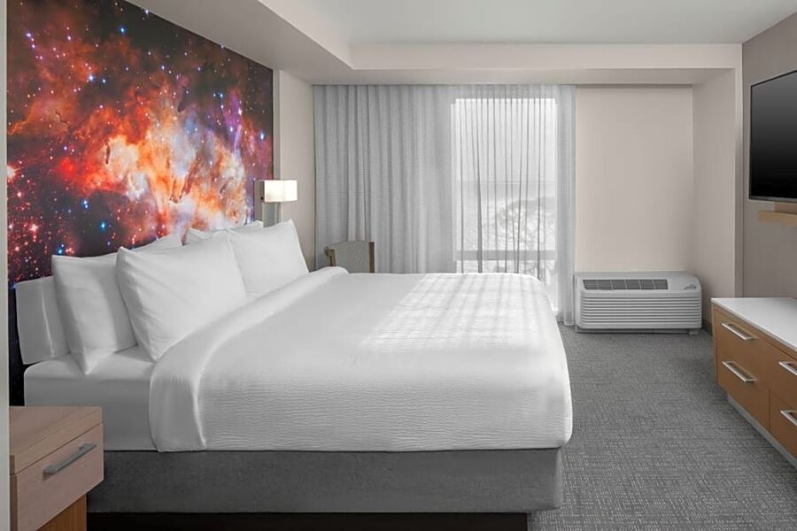 Marriott Courtyard Kennedy Space Center Guestroom 1