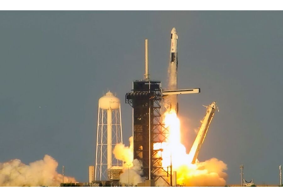 SpaceX Kicks Off 2025 with Falcon 9 Milestones and Starship Setbacks